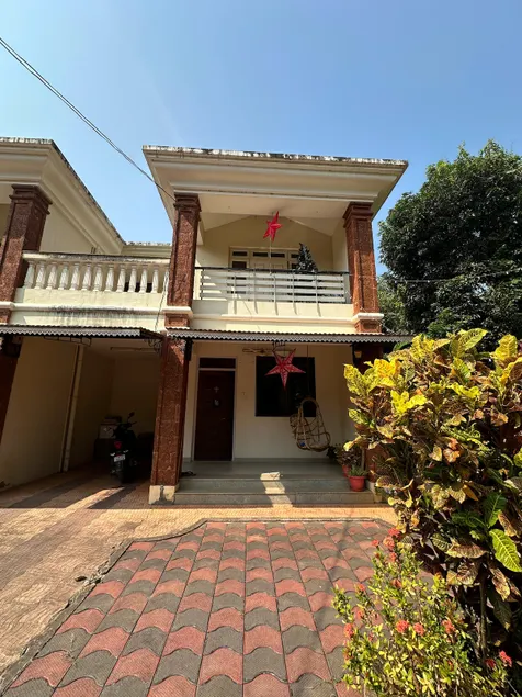 Villa Tranquillo by the Lake - Image 1
