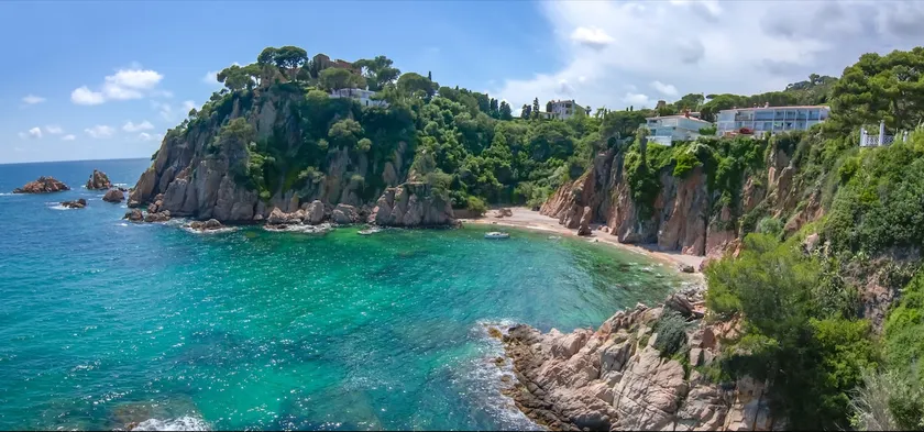 Blanes Beach Bliss - Private Cove and Pool - Image 1