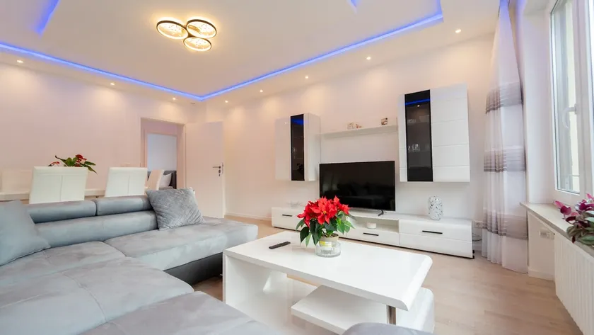 Mega Lux Apartment - Image 1