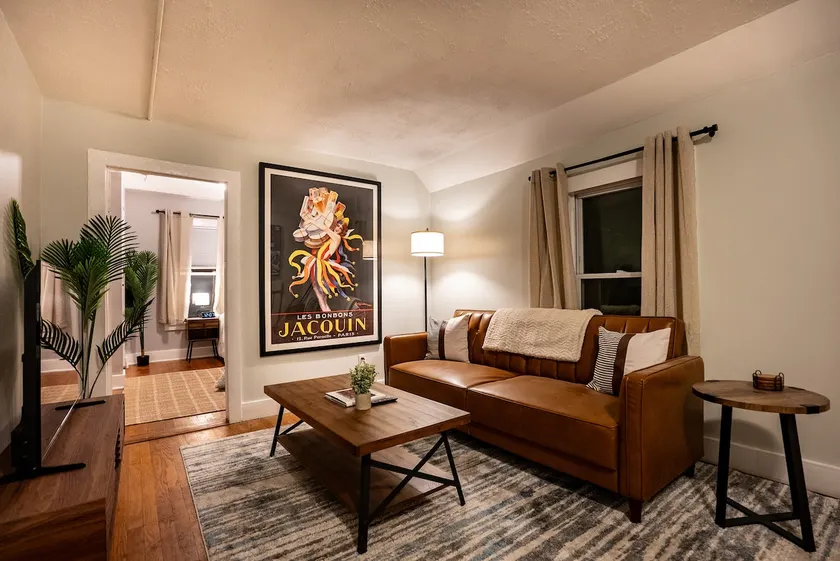 The Shallot Chalet, 3 BED w/ FREE parking - Image 1