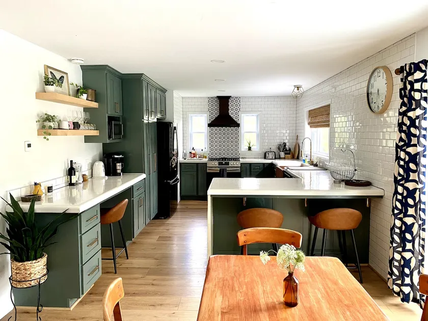 Modern Home Retreat - Image 1