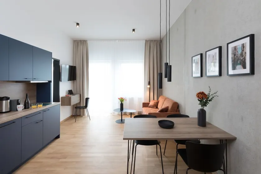 Apartment XL - King bed - Image 1