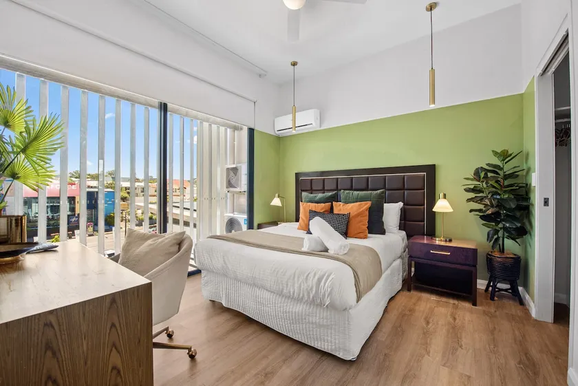 Luxe 2BR Apt Near Stadium w/ Parking & Balcony - Image 1