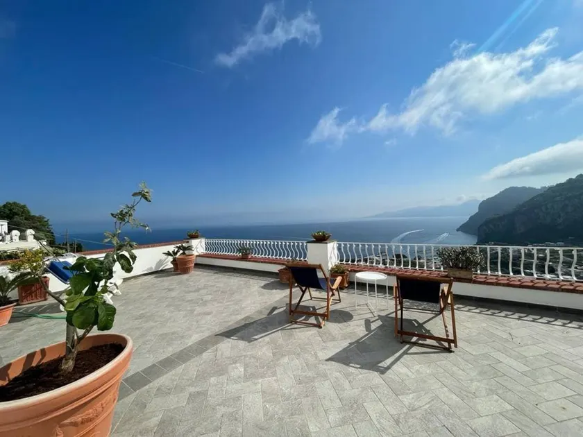 Best view Capri - Image 1