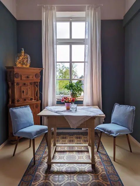 Feel good in a historic house - Image 1