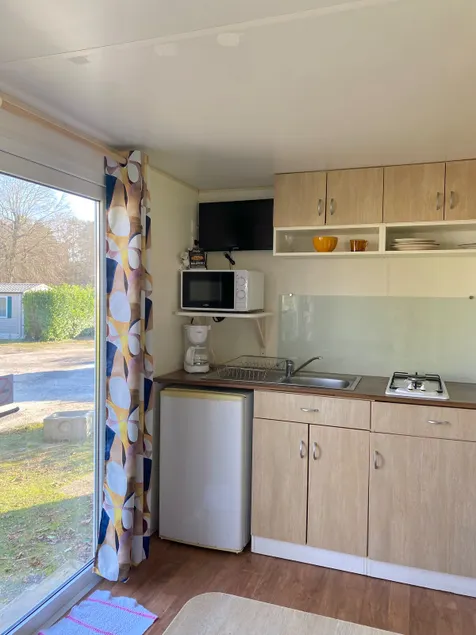 Small one-bedroom mobile home - Image 1