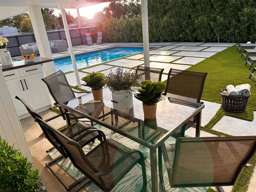 Miami Tropical Villa -Pool & BBQ - Image 1