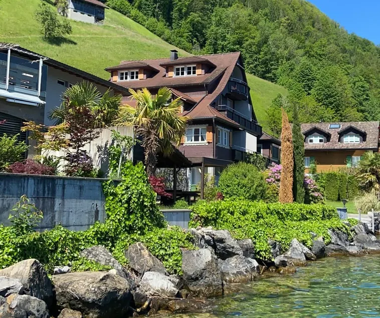 Large 2.5 room apartment right on the lake - Image 1