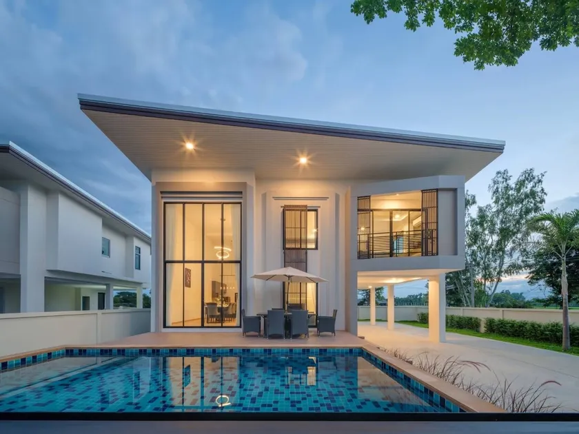 Luxury Pool Villa 3BR near Central Festival - Image 1