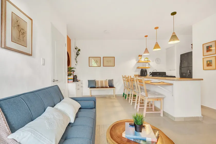 Cool Cana : 2BR+1Bath Airport Art Retreat - Image 1