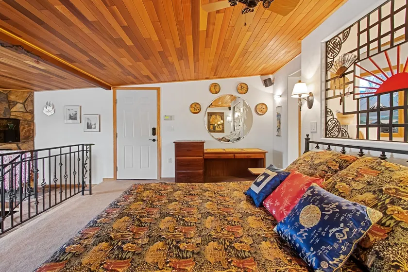 The Chow Chow Suite - Image 1
