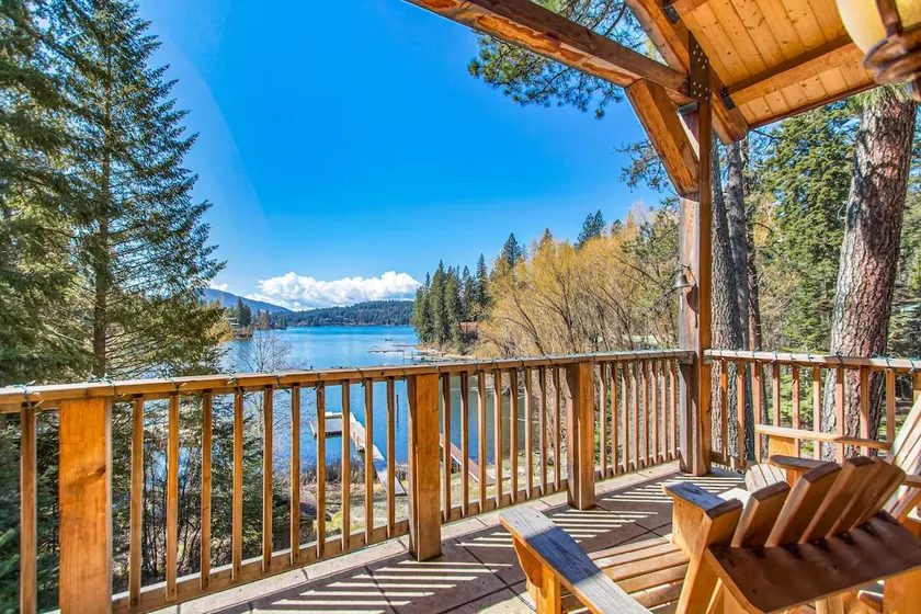 Hayden Lake Lodge Retreat - Image 1