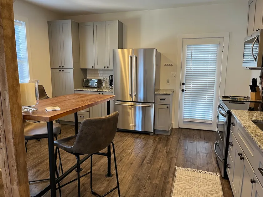 Charming Apartment in Flemington - Image 1