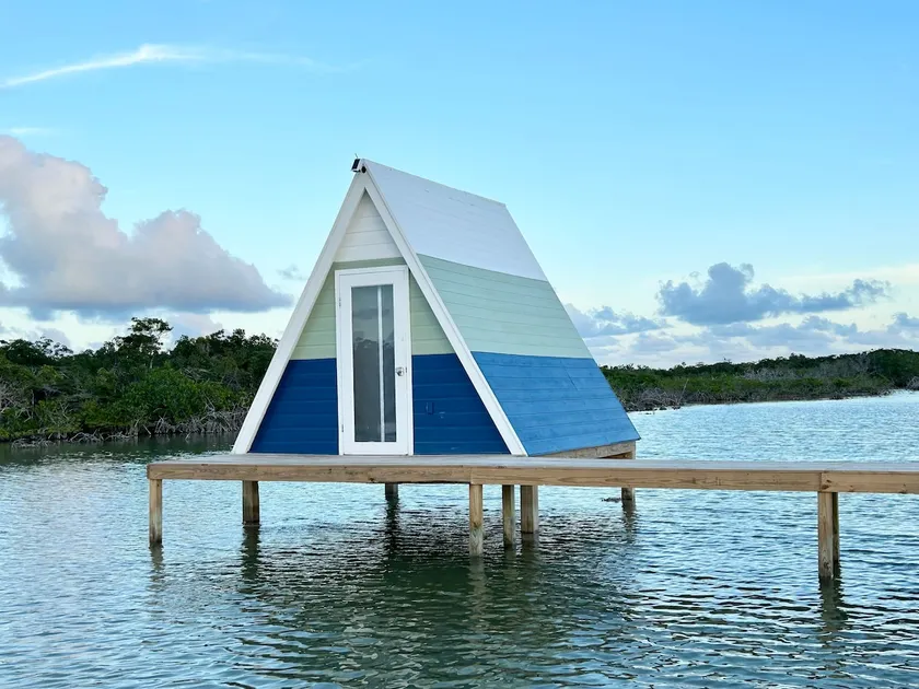 Beachfront Cabin #1/Free Breakfast - Image 1