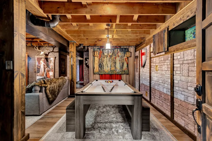 ”The Dungeon”-Live Like a King - Image 1
