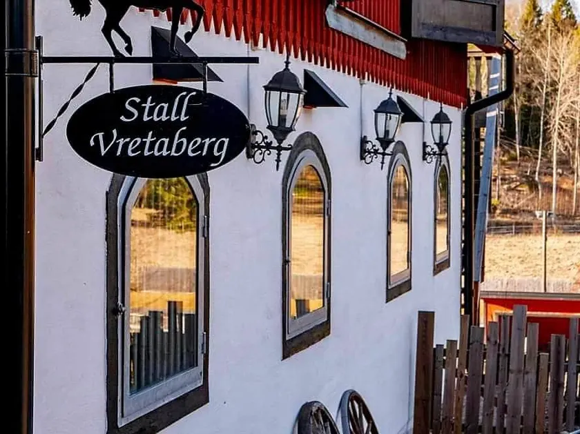 Stay at a farm at Stall Vretaberg - Image 1