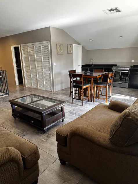-Condo381- - Image 1