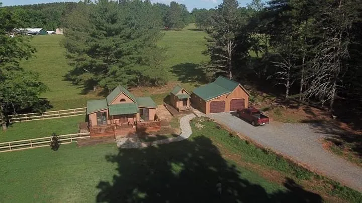 Cabin at Sun Valley Farm | 12 min to TIEC - Image 1
