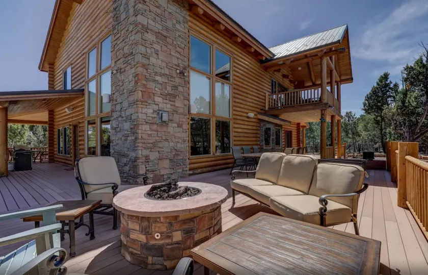 Zion Log Cabin · Trails, Stargazing & Pool Table - Image 1