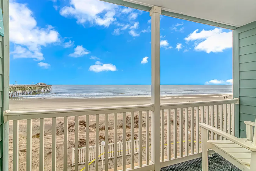 Exceptional Ocean-Pier-Pool Front 1 BR Condo - Image 1