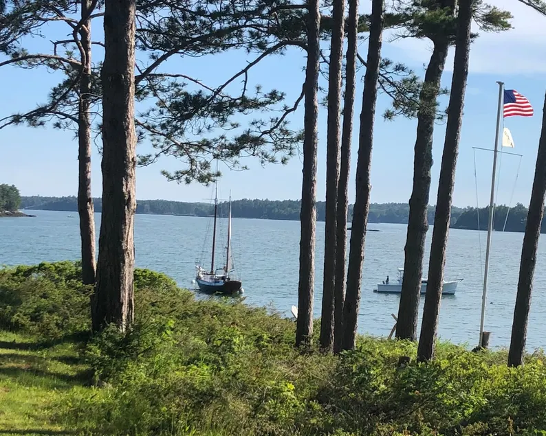 Maine oceanfront getaway. - Image 1