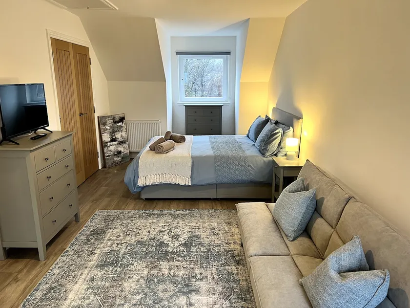 Inchcailloch Townhouse, Loch Lomond - Image 1