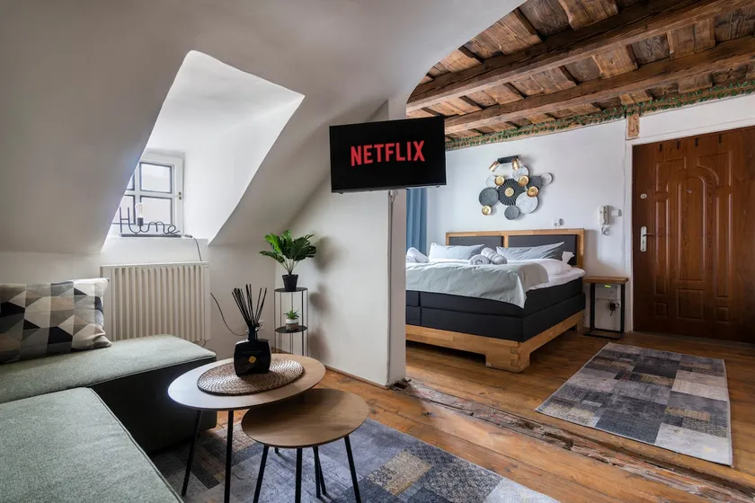 20 seconds to Charles Bridge • Studio Apartment - Image 1
