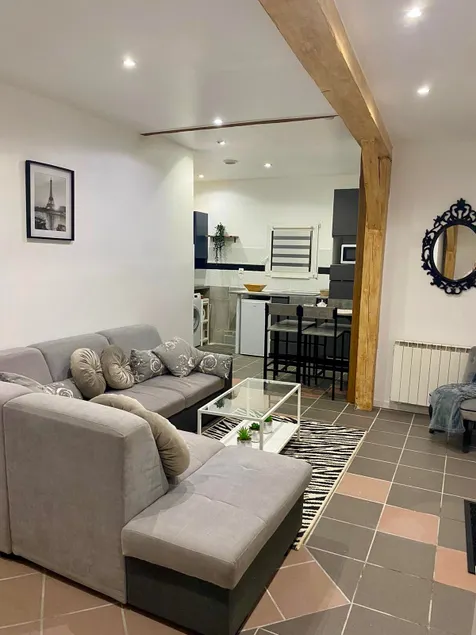 Beautiful house 10 min to RER B, 15 min to CDG Airport - Image 1