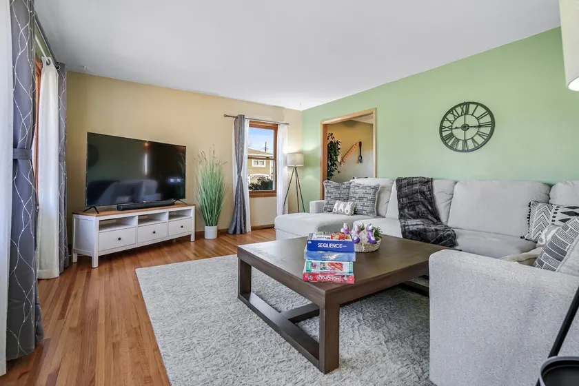 6BR/4BA Group Retreat|Theatre|Massage Chair|Arcade - Image 1
