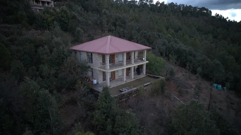 Ode to the Mountains - 180° Himalayan View-3 rooms - Image 1