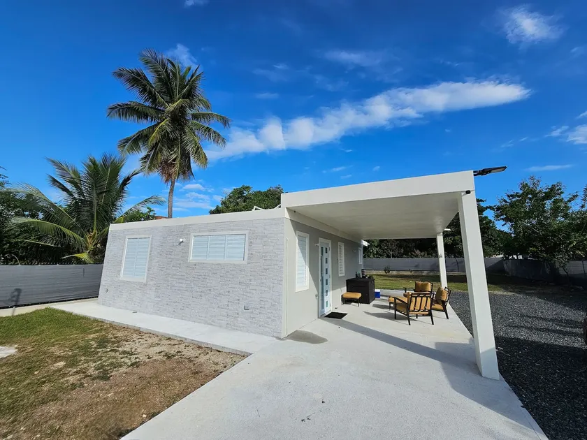 Relax & Explore, Walk to Bio Bay & Esperanza Beach - Image 1