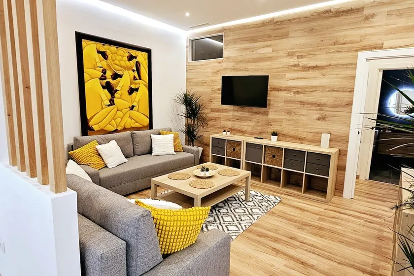 Premium apartment very close to Barcelona city - Image 1