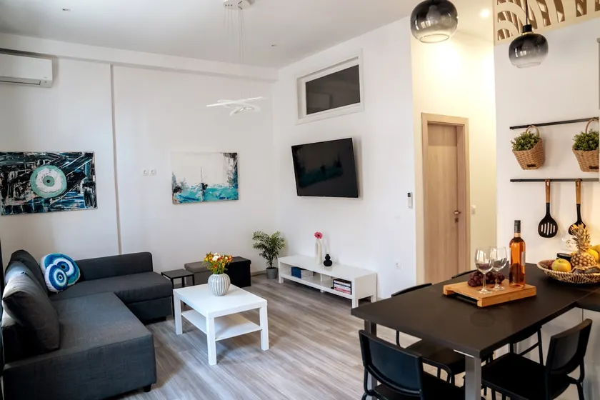 Central Suites Aegina 2 - Image 1