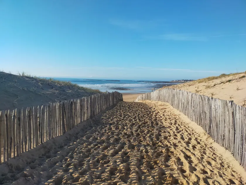 As close to the ocean as possible! - Image 1