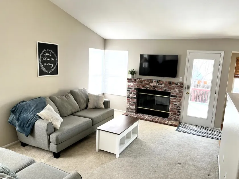 Quiet Home Close to Everything. - Image 1