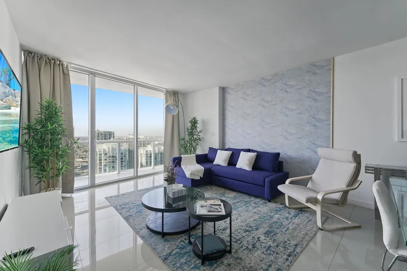 Free Spa/Pool at the W - 48th Floor Condo - Image 1
