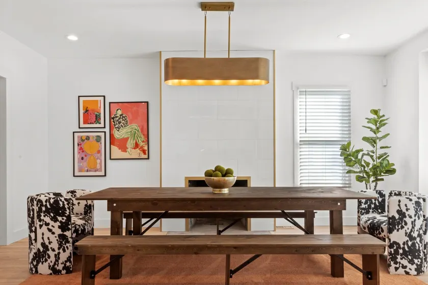 Spacious Detroit Retreat • Sleeps 16 • Parking - Image 1