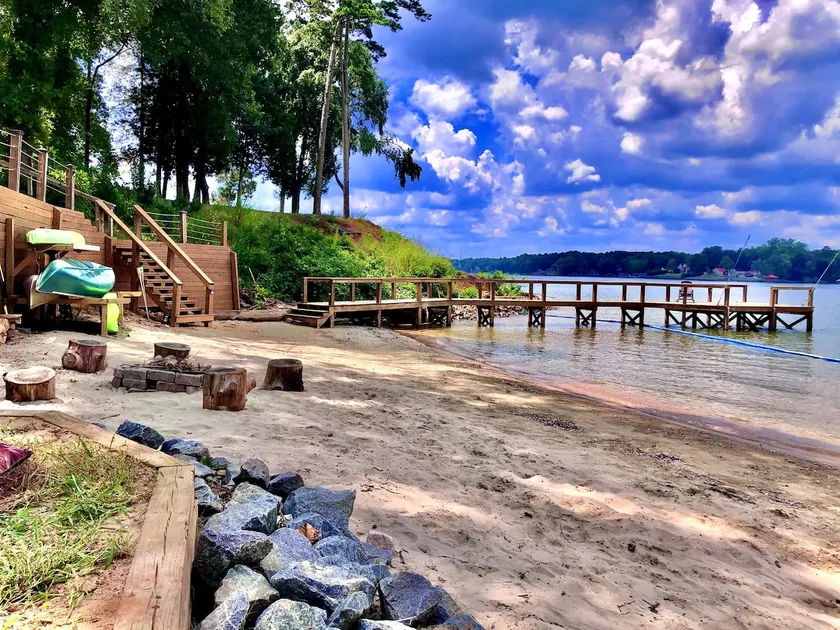 Overlook of Lake Wylie - Image 1