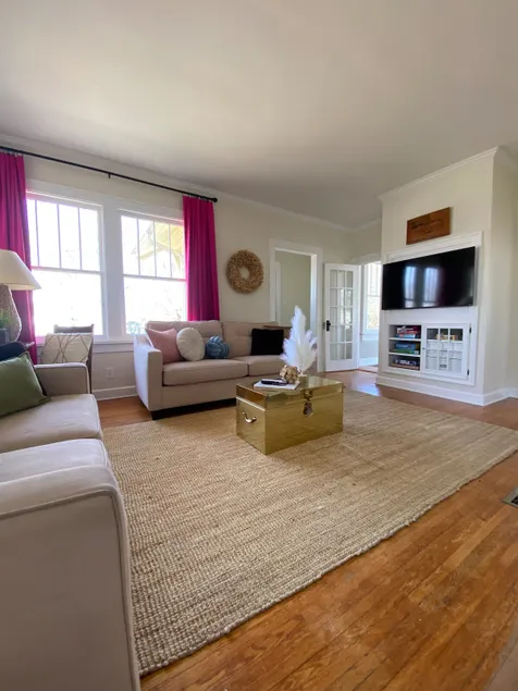 The Quincy Cottage - Image 1