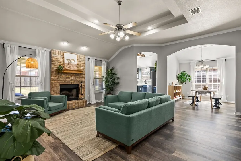 MTZ Homes/ Spacious 4BR Home Near FT Hood Sleeps 8 - Image 1