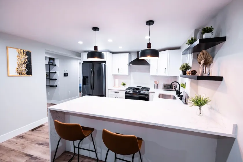 Trendy Stay | Clean, Cozy, & Sleek Home! - Image 1