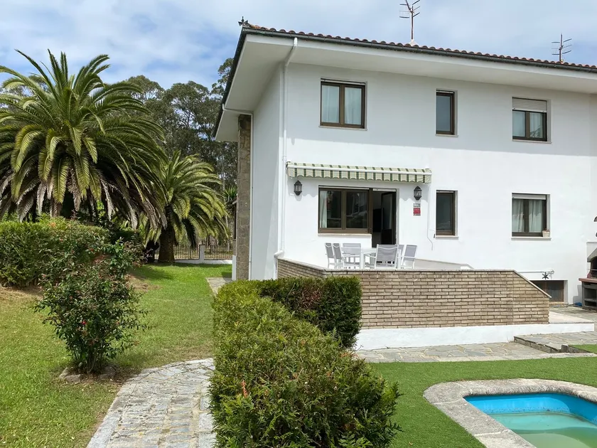 La Casina de Rodiles - Image 1