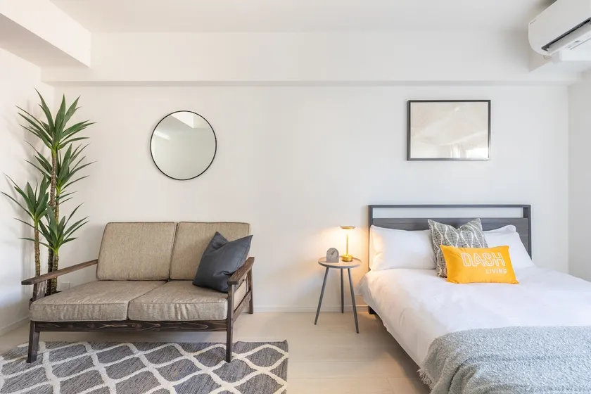 Dash Living Japan、Queen bed apartment 14 - Image 1