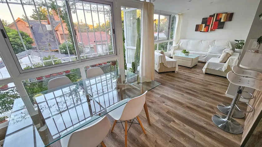 PH apartment in Martinez - Image 1