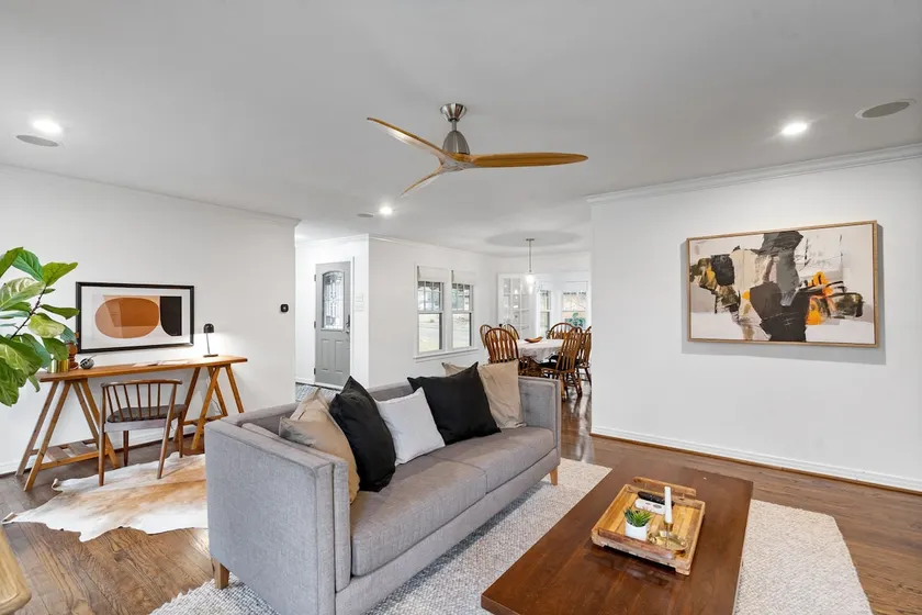 Kessler Park Bungalow + mins to Bishop Arts - Image 1