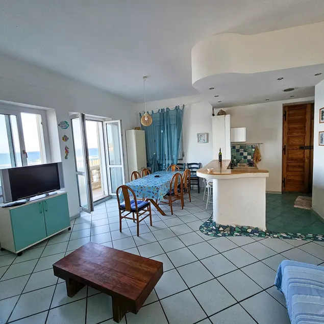 The terrace overlooking the sea - Image 1