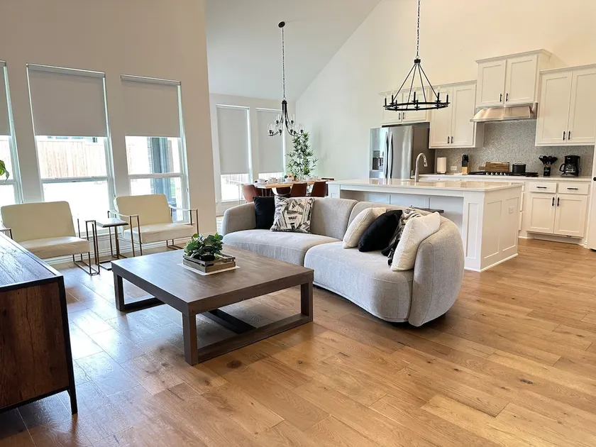 Newly Built Luxury Home Perfect for Big Families - Image 1