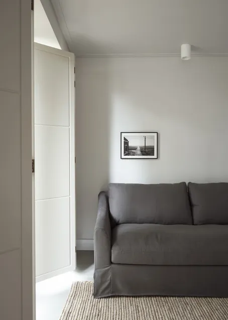 Beautiful 3-bedroom apartment near the beach - Image 1