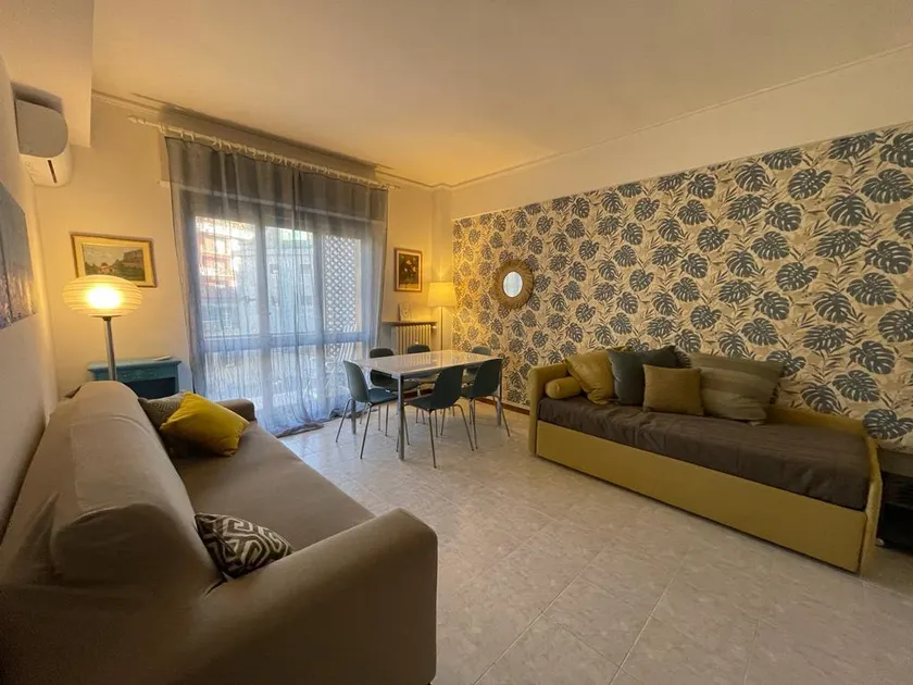 apartment sweet 16, in the centre - Image 1