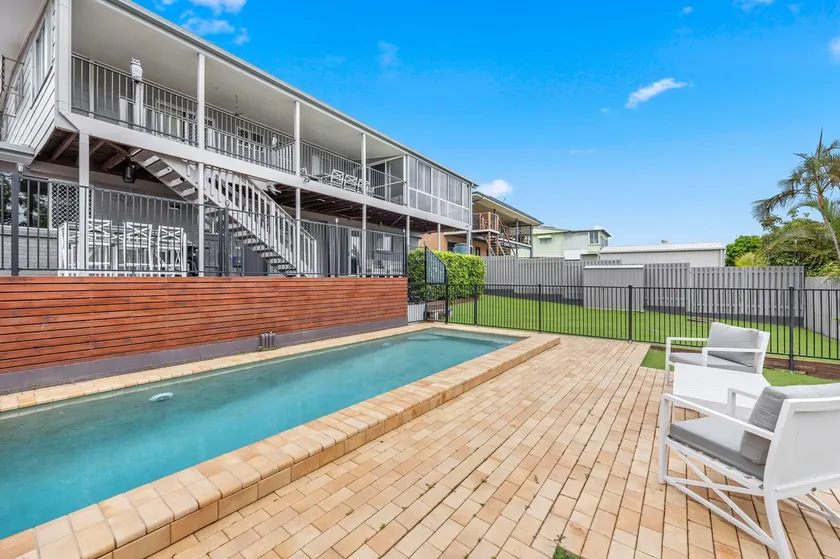 Hillcrest House - A Poolside Retreat on the Coast - Image 1